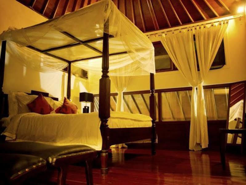 Shantia Villa *